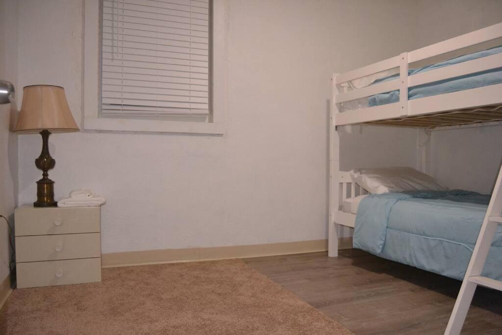 Bright And Cozy Lighthouse Cottage In Greenville Sc ภายนอก รูปภาพ